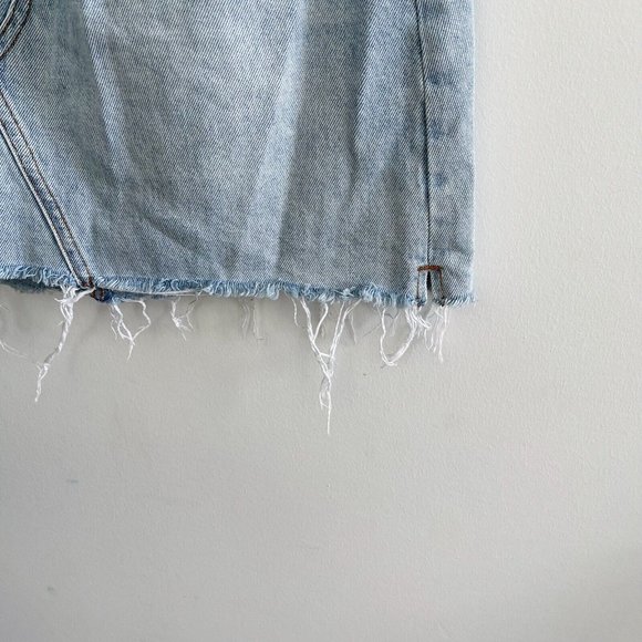 Glassons Womens Skirt Size 10 Denim Light Blue Raw Hem Button Fly - Picture 4 of 7